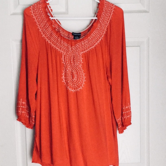 Valerie Stevens Tops - VALERIE STEVENS BOHO OFF SHOULDER PEASANT TOP